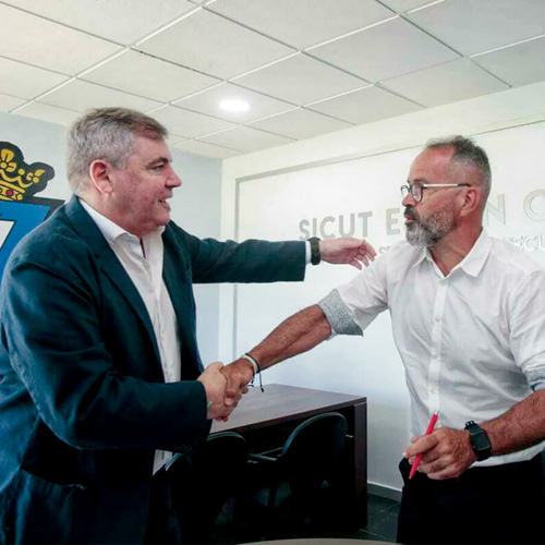 El Cádiz confía ¡¡4 años!! más en Álvaro Cervera