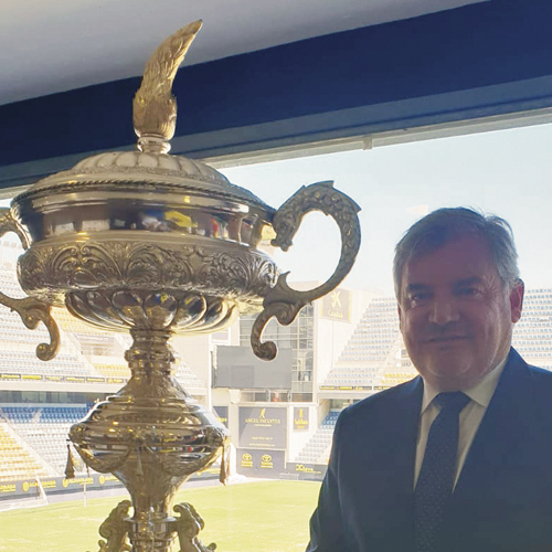 Miguel Ángel Gil llamó a Vizcaíno, ofreciéndole gratis el Atlético