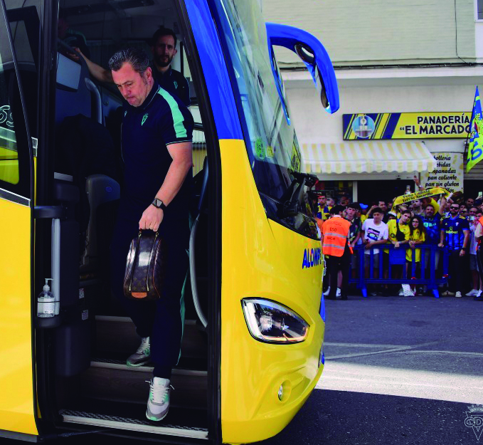 El Cádiz, obligado a competir en una Liga complicada