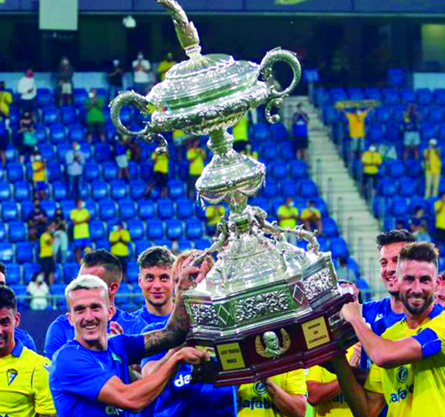 El Trofeo de los Trofeos se convierte en el partido de presentación del Cádiz