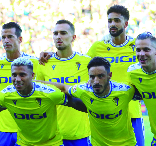 El Cádiz, con el seguro apoyo de su afición, tiene que hacerse muy fuerte en casa