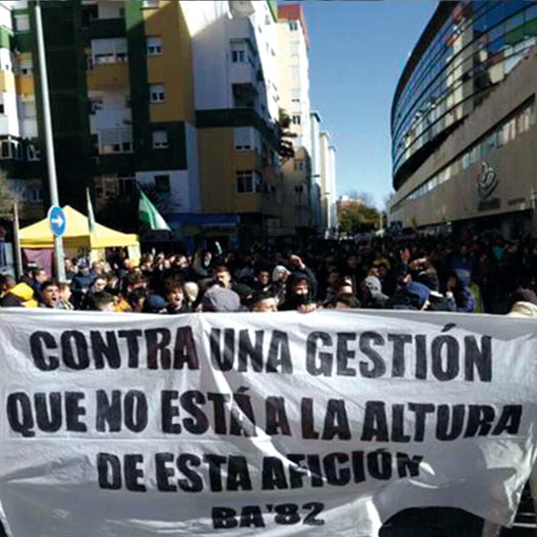 ‘Brigadas Amarillas’ convoca al cadismo para protestar contra Vizcaíno y Contreras