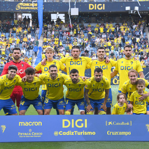 El Cádiz depende de sí mismo para lograr la permanencia y el cadismo apoyará ‘a muerte’