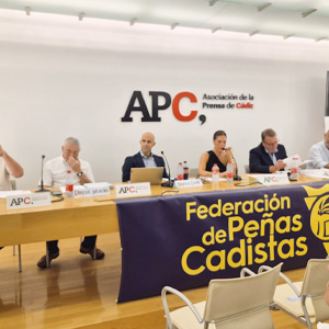 Interesantes conclusiones en la mesa de debate de la Federación de Peñas Cadistas
